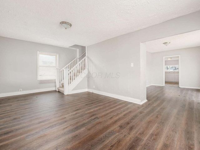 21 Benfield Avenue, Columbus, OH 43207