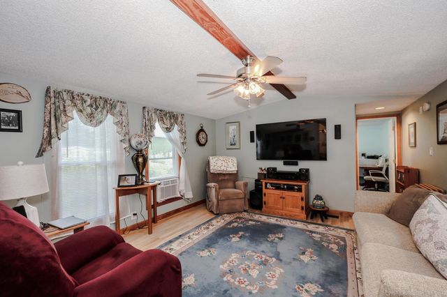 7 Marilyn Drive, Concord, NH 03303