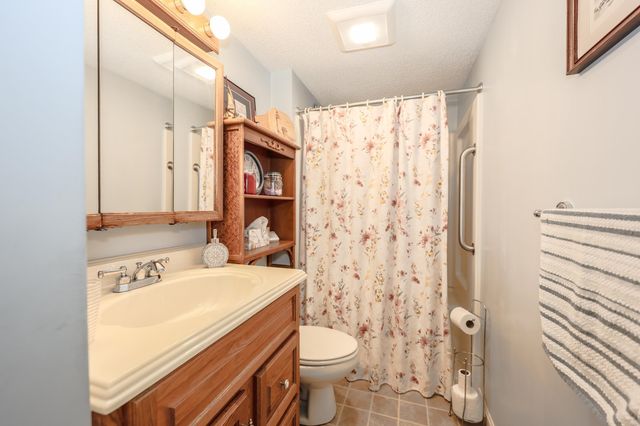 7 Marilyn Drive, Concord, NH 03303