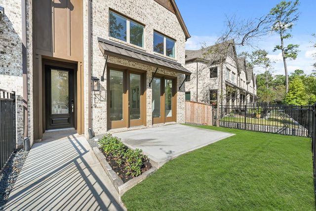 219 Cypress Pond Place, Montgomery, TX 77316