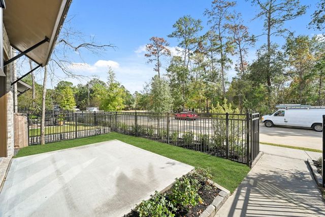 219 Cypress Pond Place, Montgomery, TX 77316