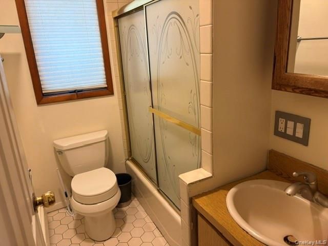 931 Hayes Street, Baldwin, NY 11510