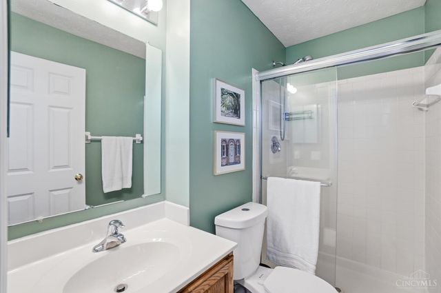 426 Lake Front Drive, Lebanon, OH 45036