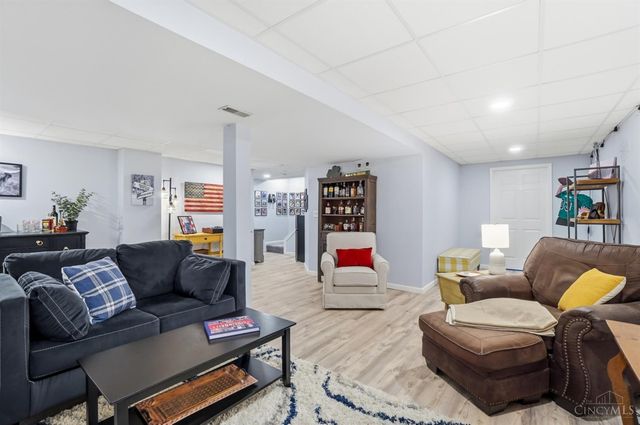 426 Lake Front Drive, Lebanon, OH 45036