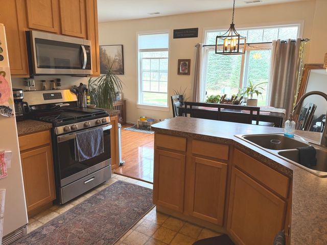 2554 Evergreen Circle 2554, Mchenry, IL 60050