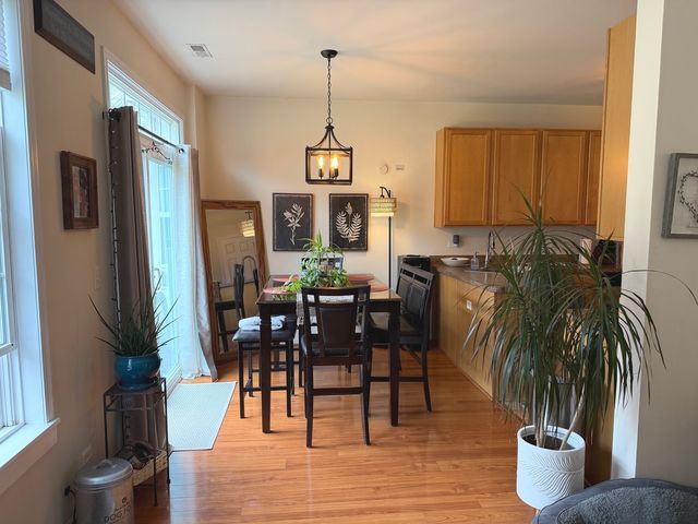 2554 Evergreen Circle 2554, Mchenry, IL 60050