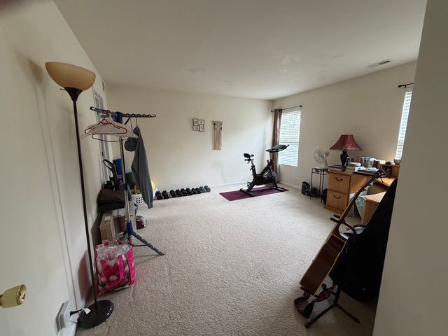 2554 Evergreen Circle 2554, Mchenry, IL 60050