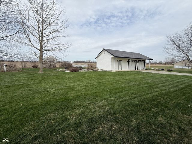 8424 E 256th Street, Arcadia, IN 46030