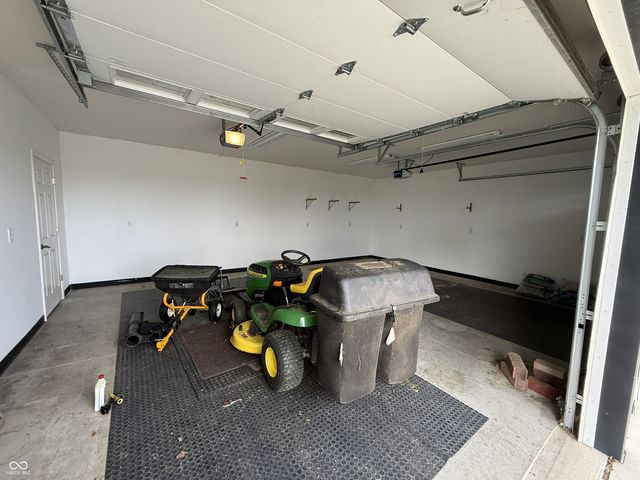 8424 E 256th Street, Arcadia, IN 46030