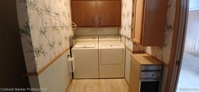 30632 Ohmer Drive, Warren, MI 48092