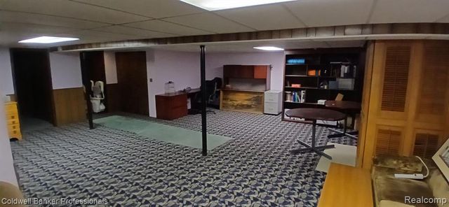 30632 Ohmer Drive, Warren, MI 48092