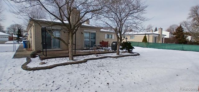 30632 Ohmer Drive, Warren, MI 48092