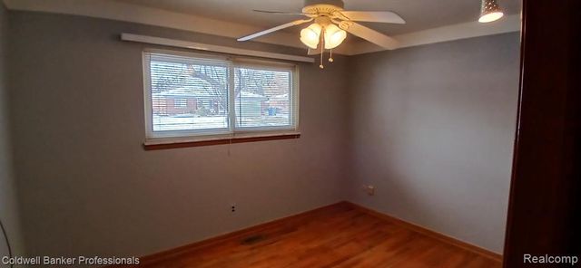 30632 Ohmer Drive, Warren, MI 48092