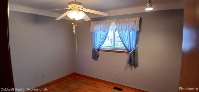 30632 Ohmer Drive, Warren, MI 48092