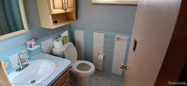 30632 Ohmer Drive, Warren, MI 48092