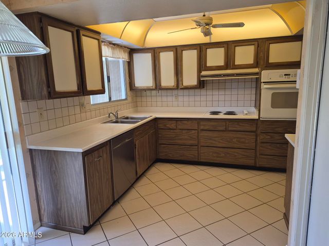 12622 W PARKWOOD Drive, Sun City West, AZ 85375