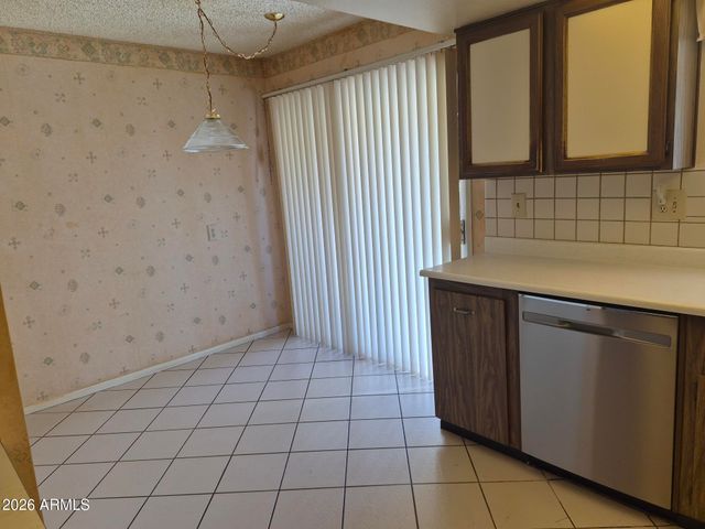 12622 W PARKWOOD Drive, Sun City West, AZ 85375