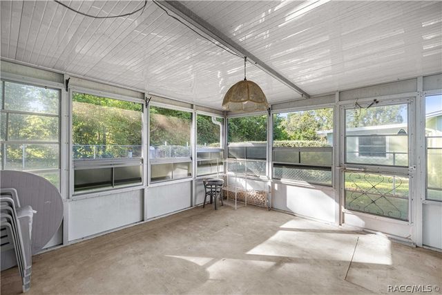 97 S Davis Street, Beverly Hills, FL 34465