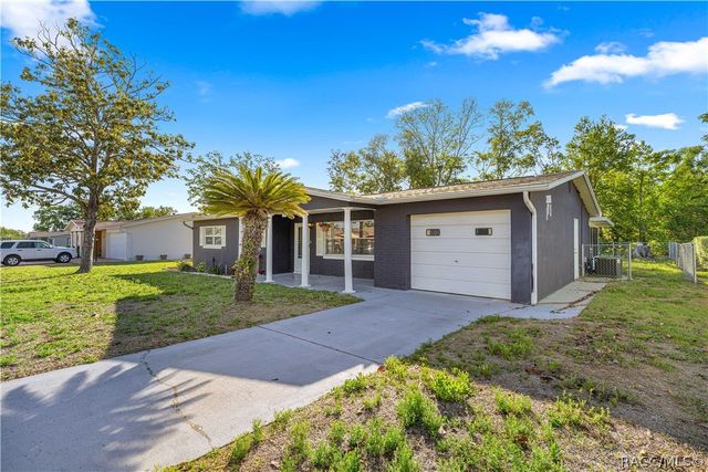 97 S Davis Street, Beverly Hills, FL 34465