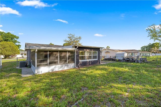 97 S Davis Street, Beverly Hills, FL 34465
