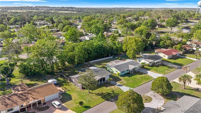 97 S Davis Street, Beverly Hills, FL 34465
