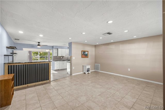 97 S Davis Street, Beverly Hills, FL 34465