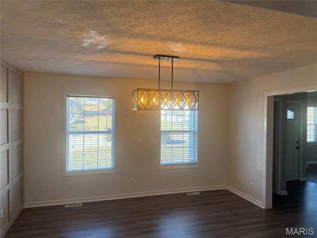 108 Dogwood Circle, St Robert, MO 65584