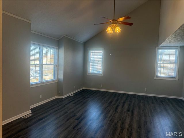 108 Dogwood Circle, St Robert, MO 65584