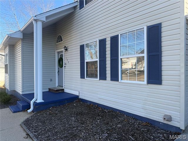 108 Dogwood Circle, St Robert, MO 65584