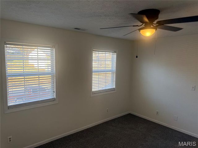 108 Dogwood Circle, St Robert, MO 65584