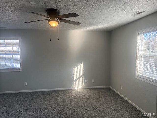 108 Dogwood Circle, St Robert, MO 65584