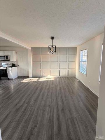 108 Dogwood Circle, St Robert, MO 65584