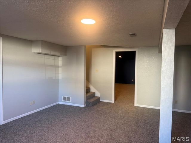 108 Dogwood Circle, St Robert, MO 65584