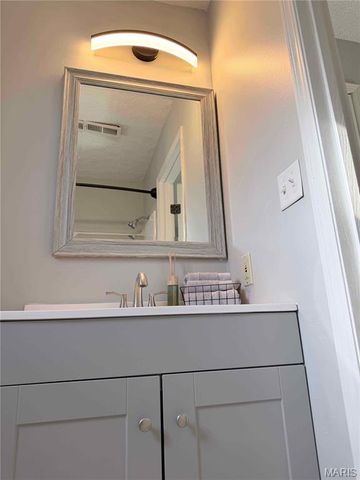 108 Dogwood Circle, St Robert, MO 65584