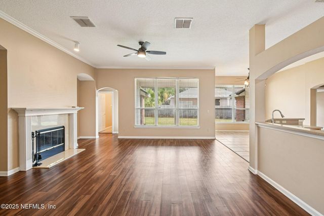 733 WAKEMONT Drive, Orange Park, FL 32065