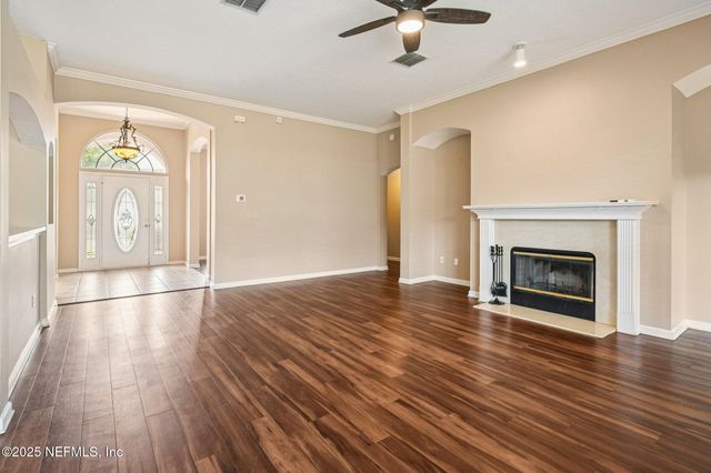 733 WAKEMONT Drive, Orange Park, FL 32065