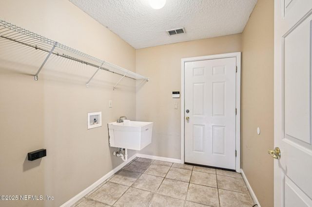 733 WAKEMONT Drive, Orange Park, FL 32065