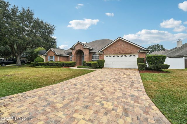 733 WAKEMONT Drive, Orange Park, FL 32065
