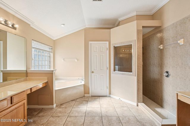 733 WAKEMONT Drive, Orange Park, FL 32065