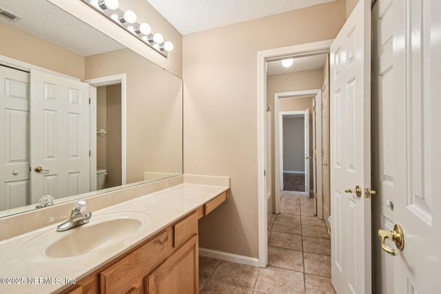 733 WAKEMONT Drive, Orange Park, FL 32065