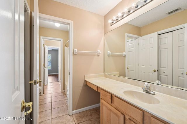 733 WAKEMONT Drive, Orange Park, FL 32065