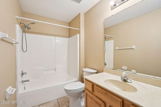 733 WAKEMONT Drive, Orange Park, FL 32065