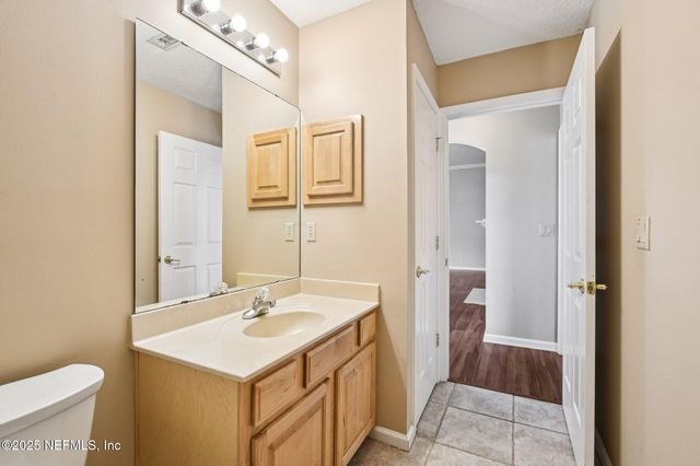 733 WAKEMONT Drive, Orange Park, FL 32065