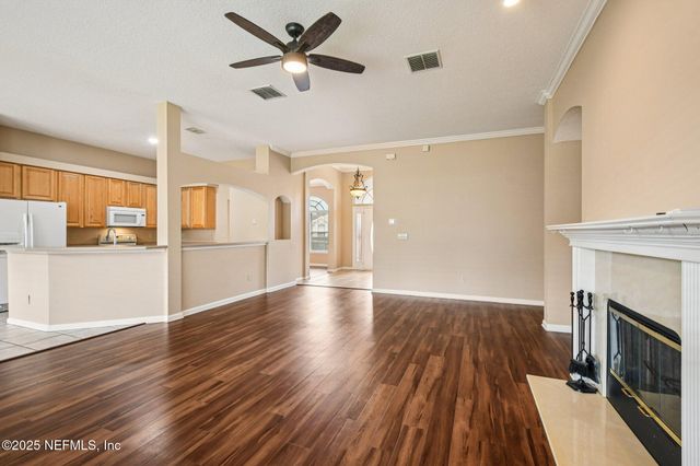 733 WAKEMONT Drive, Orange Park, FL 32065