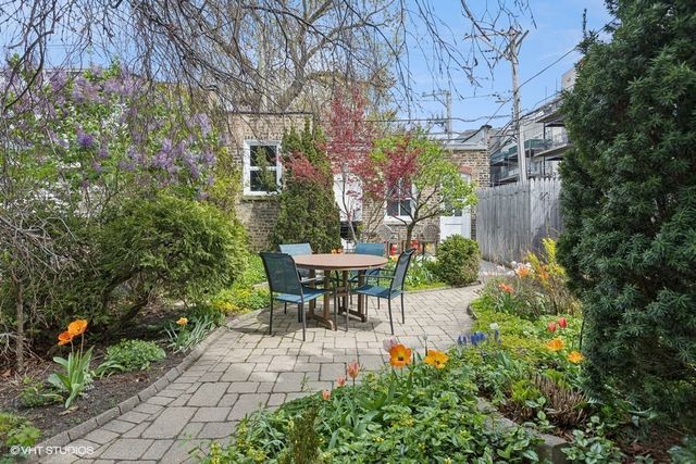 2815 N Racine Avenue 2, Chicago, IL 60657