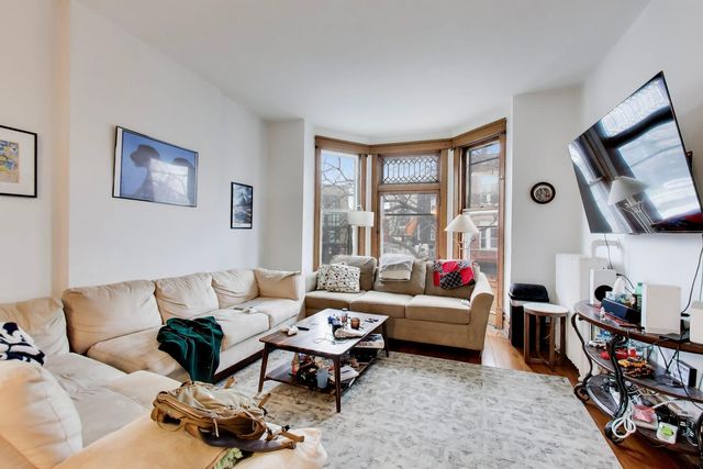 2815 N Racine Avenue 2, Chicago, IL 60657