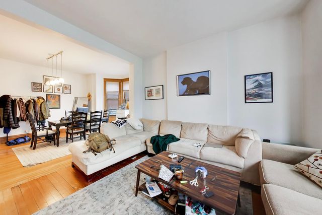 2815 N Racine Avenue 2, Chicago, IL 60657