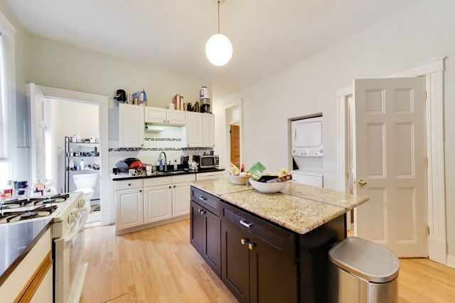 2815 N Racine Avenue 2, Chicago, IL 60657