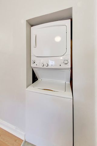 2815 N Racine Avenue 2, Chicago, IL 60657