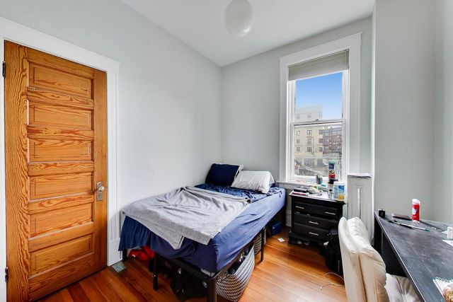 2815 N Racine Avenue 2, Chicago, IL 60657